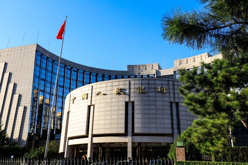 China’s Central Bank Cut One-Year Policy Loans to 2.85% on Slowing Economy