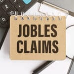 US Jobless Claims Rebound in Last Week of 2021