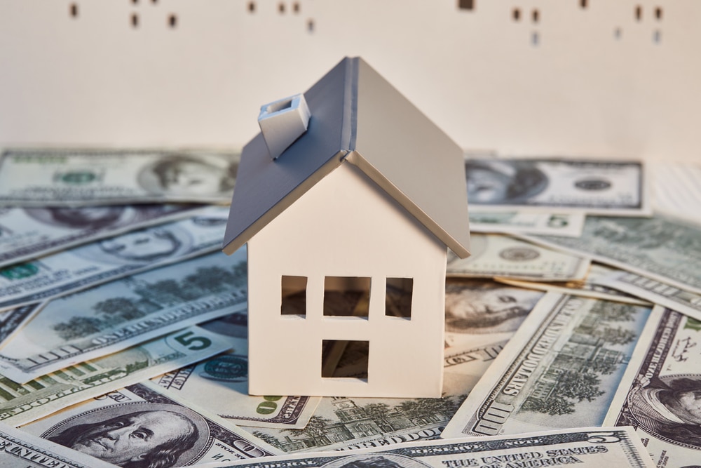 US Home Loan Rates Climb to Fresh Decade-High