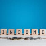 US Personal Income Growth Slows for Second Straight Month