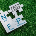 US Nonfarm Payroll Growth Slows on Weaker Retail Trade