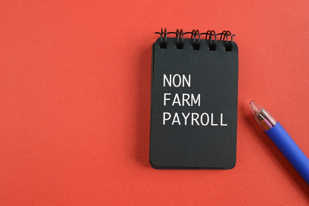 Nonfarm Private Payroll Growth Slows for Third Straight Month